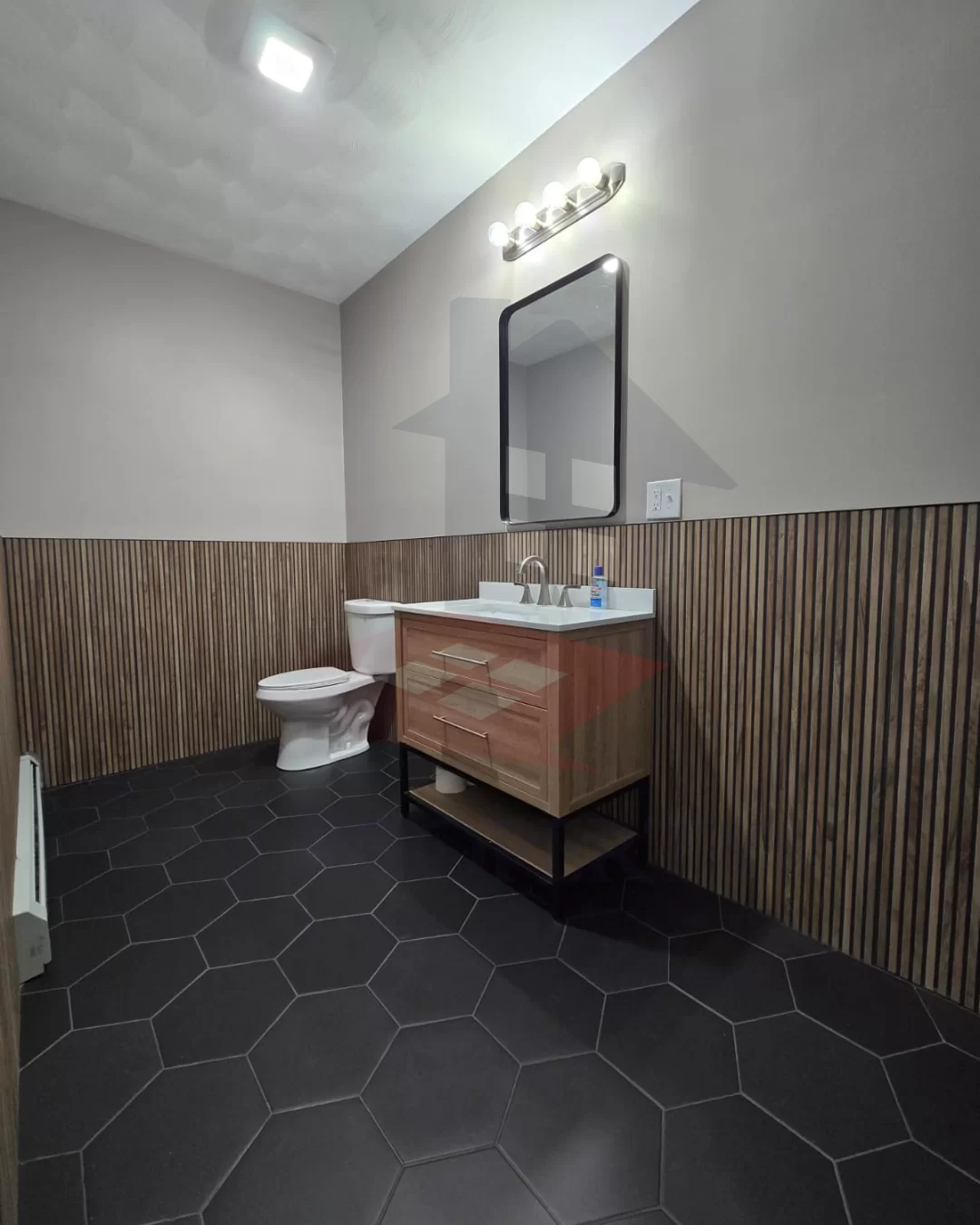 🏢 Commercial Space for Rent – 727 Sq. Ft. 📍 Broad Street, Providence, RI