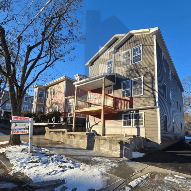🏡 Stunning Multi-Level Dwelling with ADU Potential