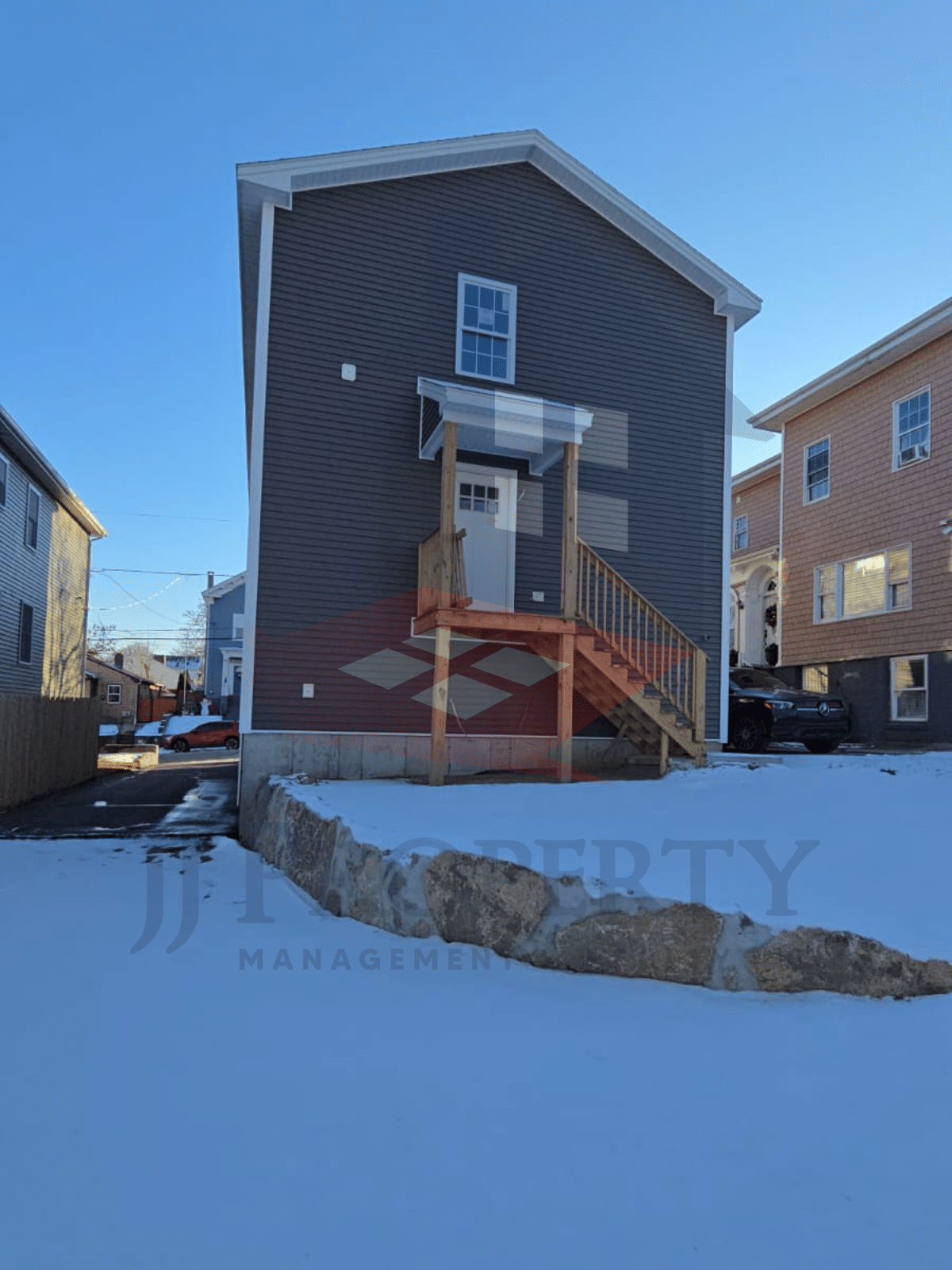 🏡 Stunning Multi-Level Dwelling with ADU Potential