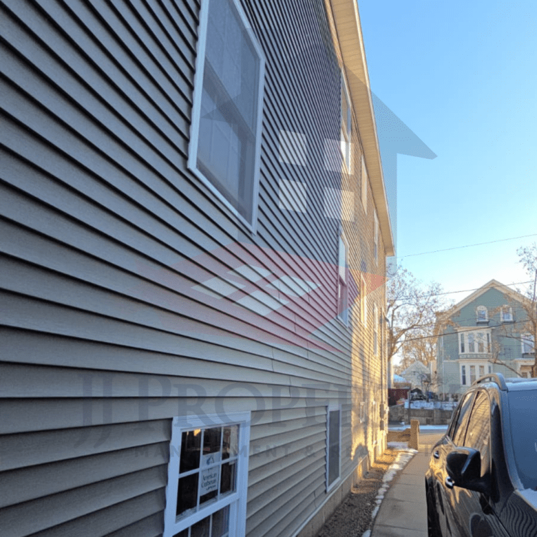 🏡 Stunning Multi-Level Dwelling with ADU Potential