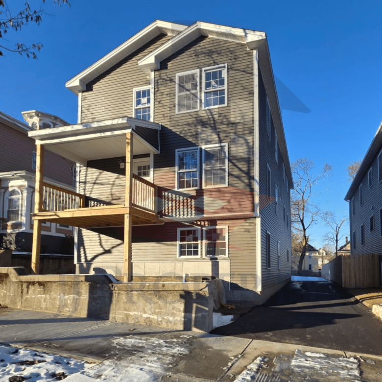 🏡 Stunning Multi-Level Dwelling with ADU Potential
