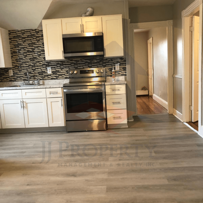 🏠 Cozy 2-Bedroom, 1-Bath Apartment Third Floor