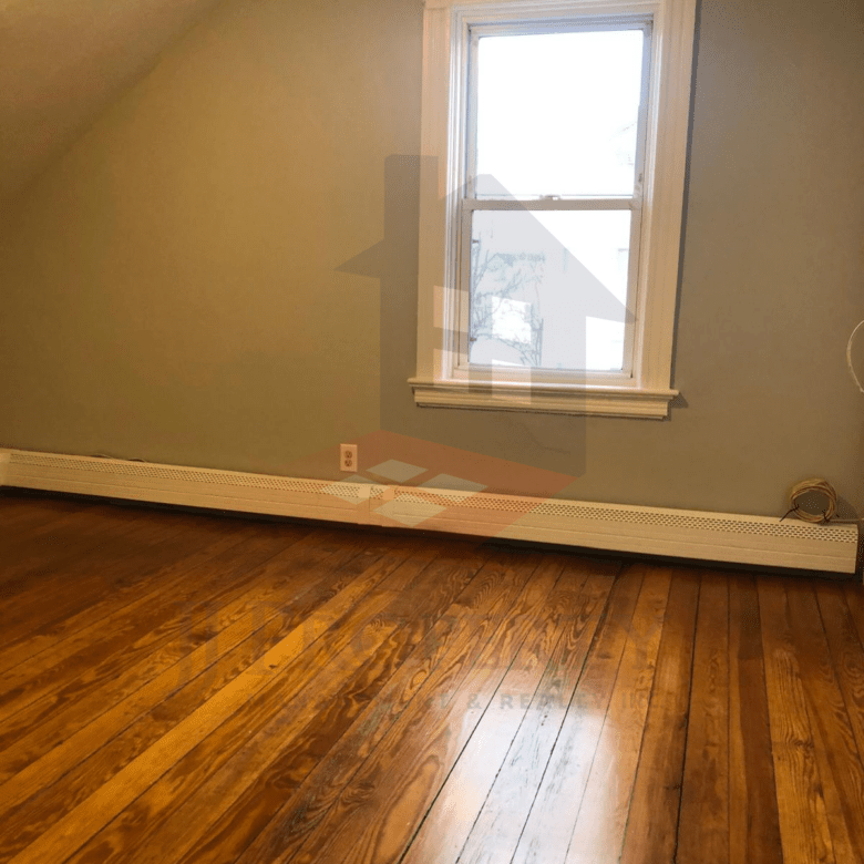 🏠 Cozy 2-Bedroom, 1-Bath Apartment Third Floor