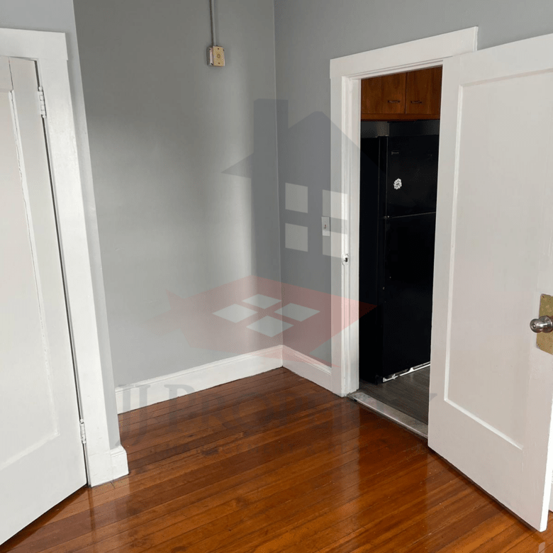 2-Bedroom Apartment w/ Utilities Included – 3rd Floor