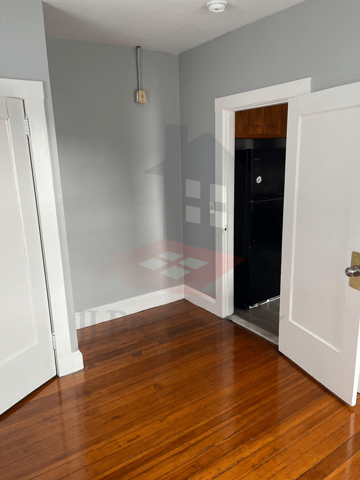 2-Bedroom Apartment w/ Utilities Included – 3rd Floor