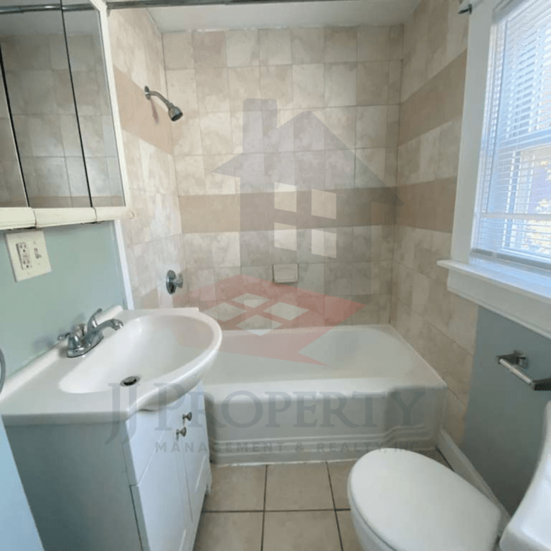 🏡 1-Bedroom Apartment for Rent