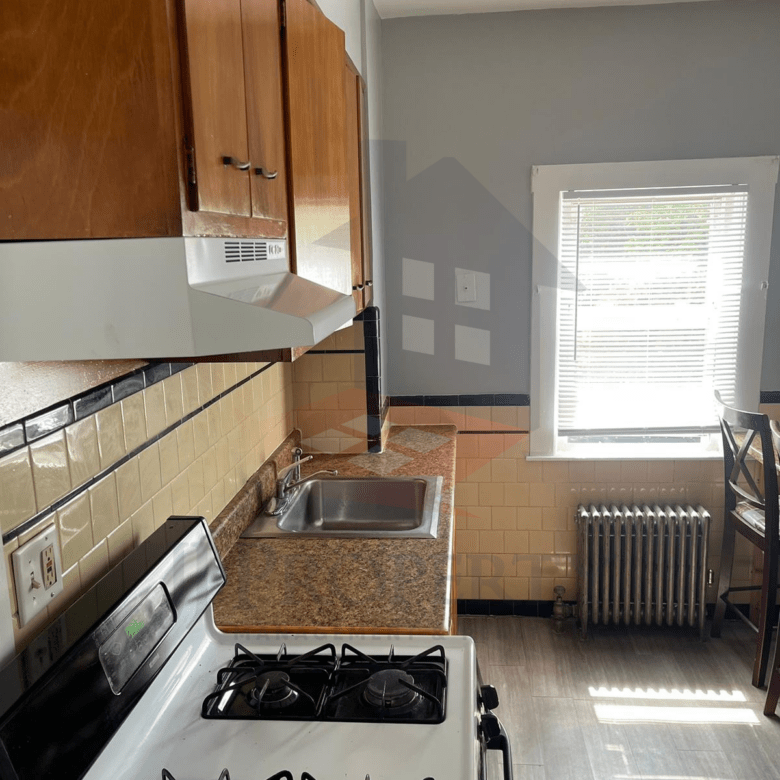 2-Bedroom Apartment w/ Utilities Included – 3rd Floor