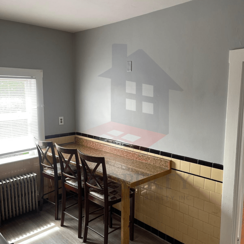 2-Bedroom Apartment w/ Utilities Included – 3rd Floor