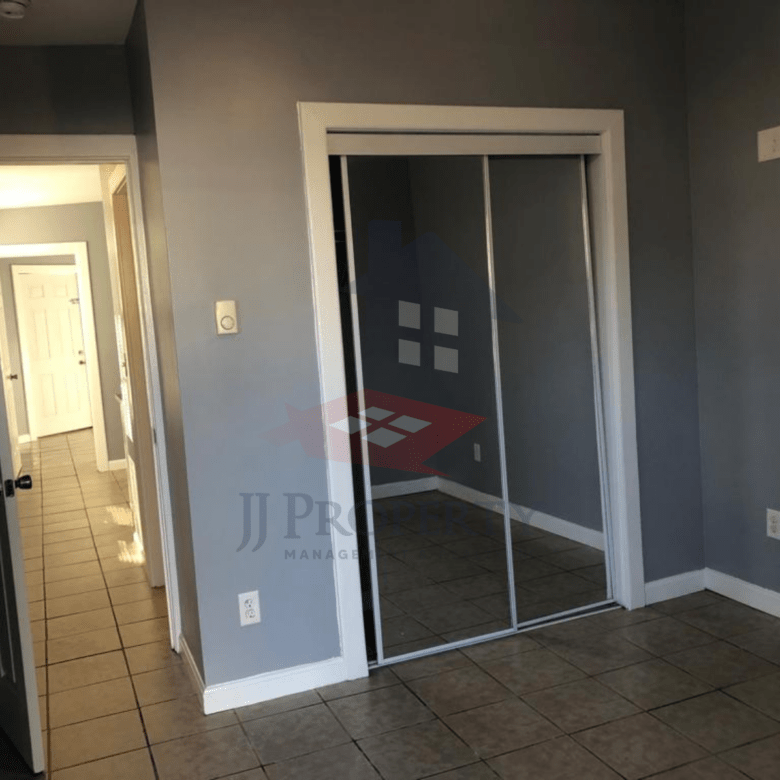 🏠 Studio Apartment – First Floor