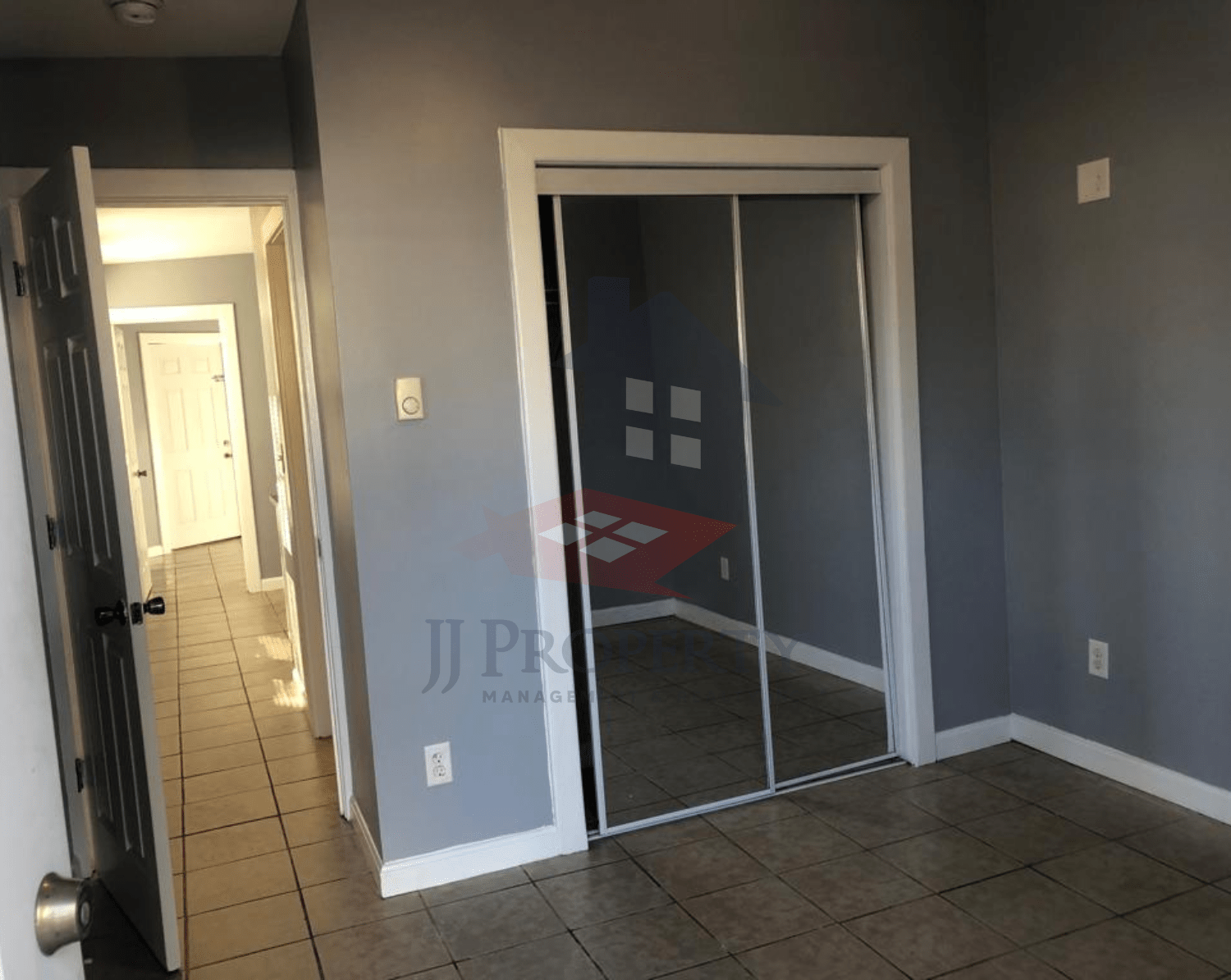 🏠 Studio Apartment – First Floor