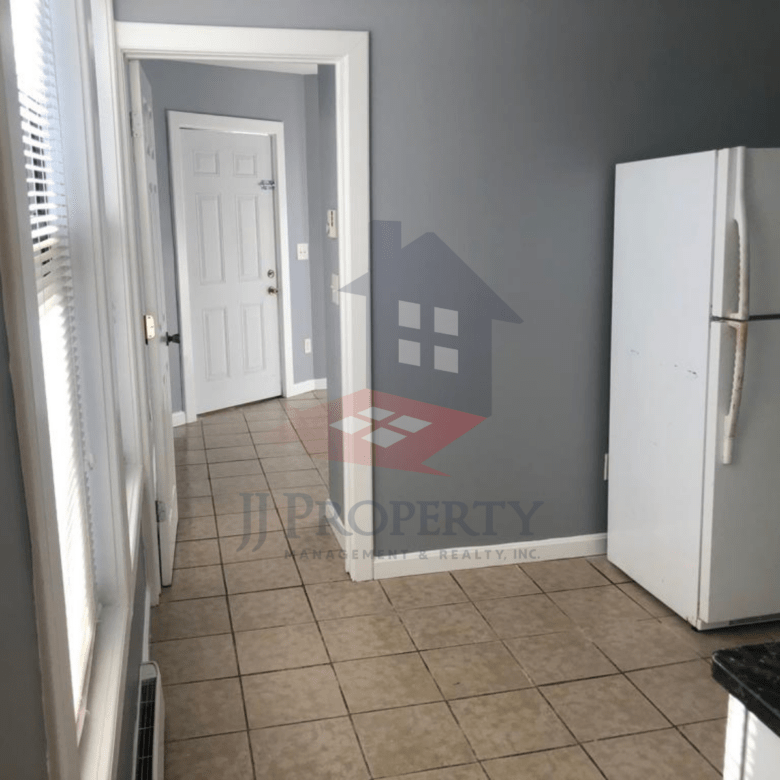 🏠 Studio Apartment – First Floor