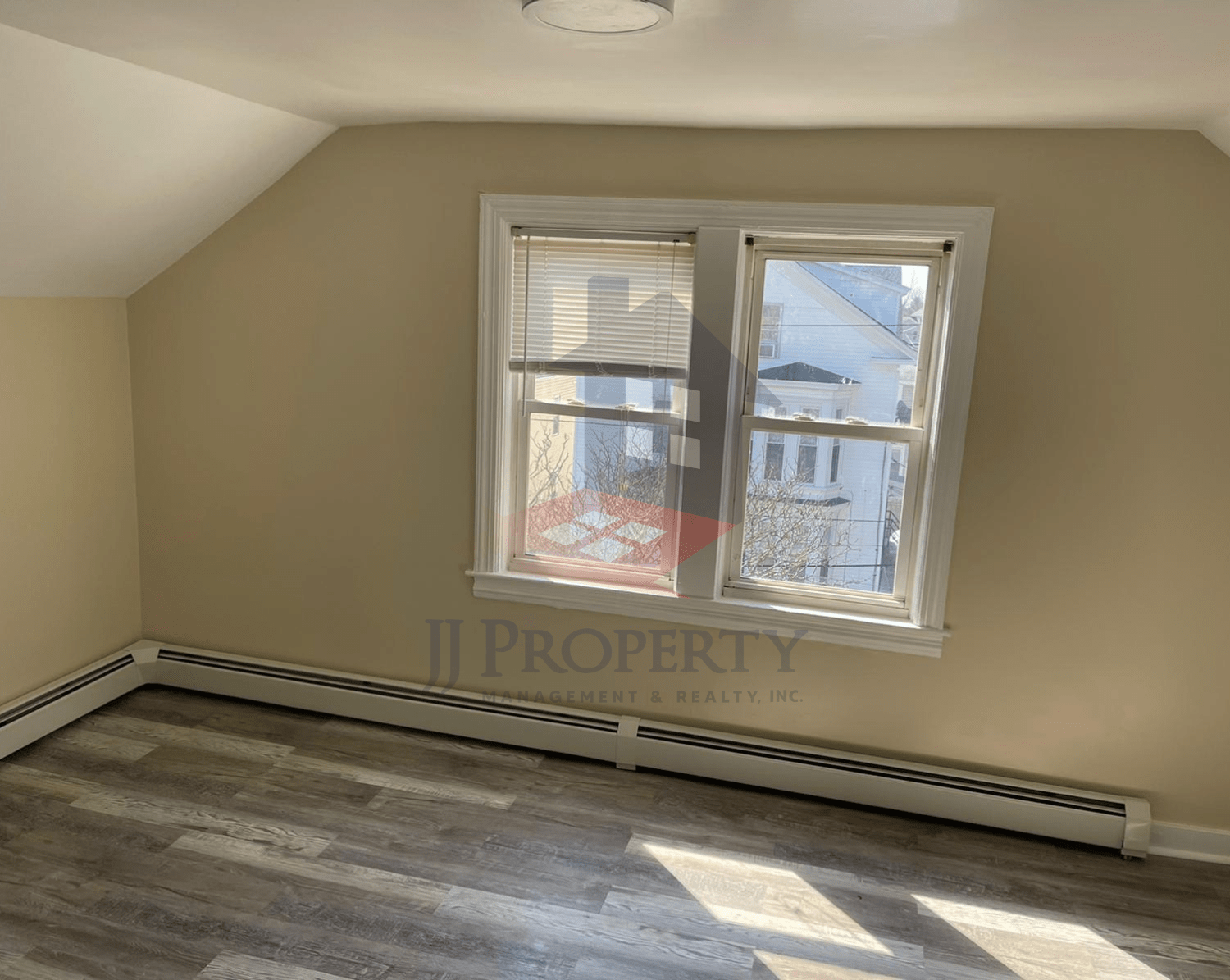 🏠 2 Bedroom Apartment – Third Floor