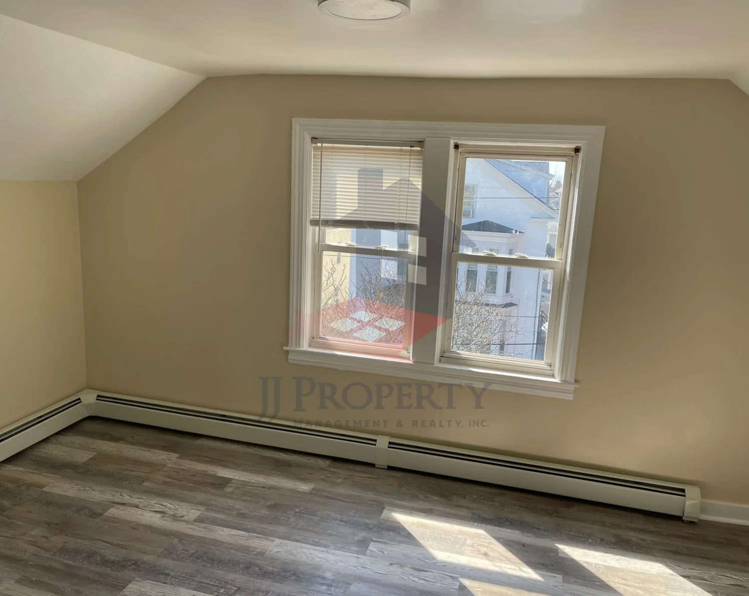 🏠 2 Bedroom Apartment – Third Floor