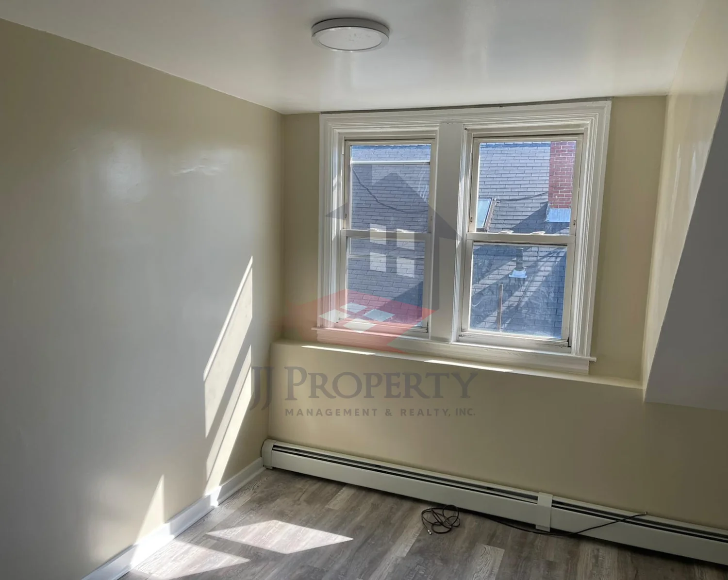 🏠 2 Bedroom Apartment – Third Floor