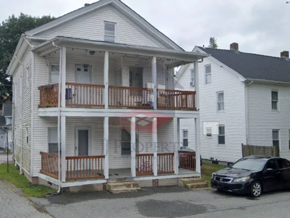 🏠 2 Bedroom Apartment – First Floor