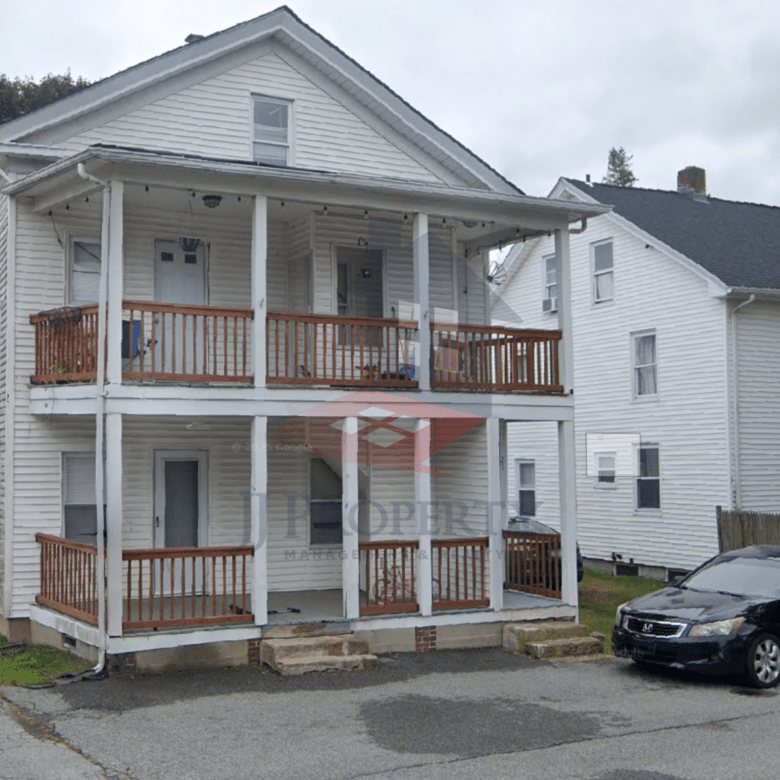 🏠 2 Bedroom Apartment – First Floor