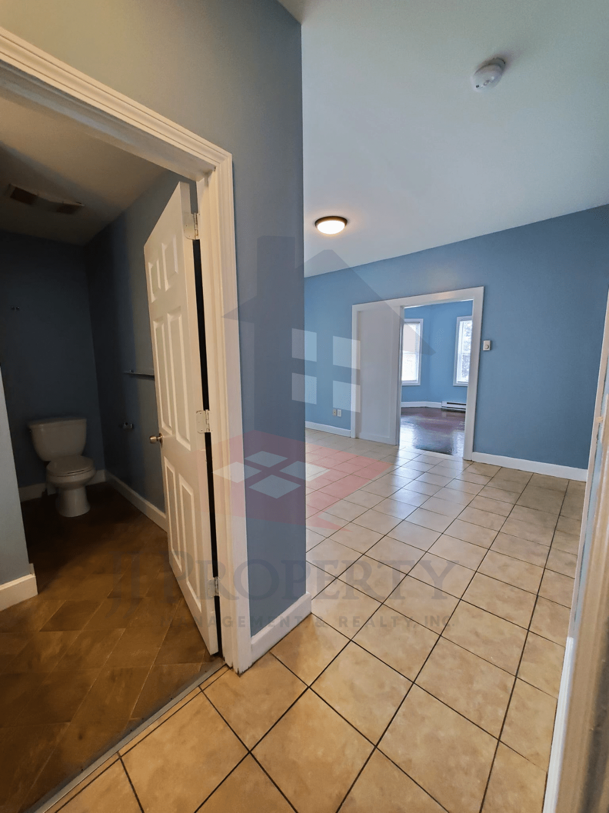 🏠 3 Bedroom Apartment – First Floor