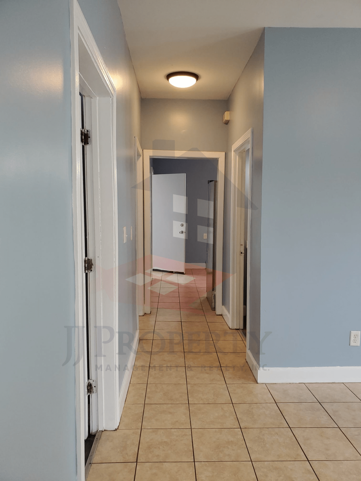 🏠 3 Bedroom Apartment – First Floor