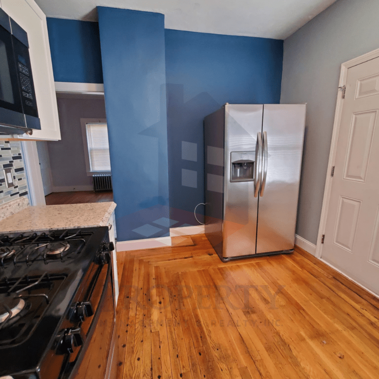 🏠 2 Bedroom Apartment – First Floor