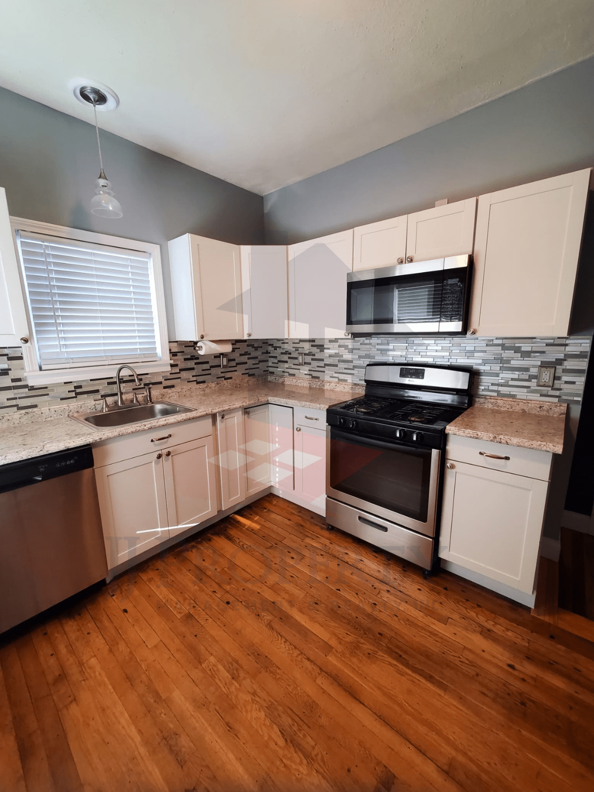 🏠 2 Bedroom Apartment – First Floor
