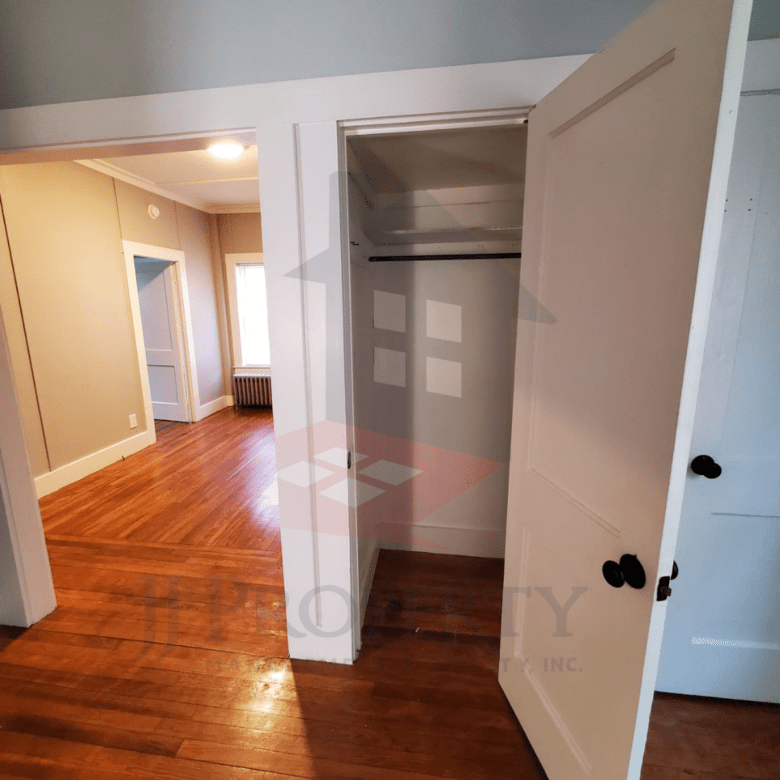 🏠 2 Bedroom Apartment – First Floor