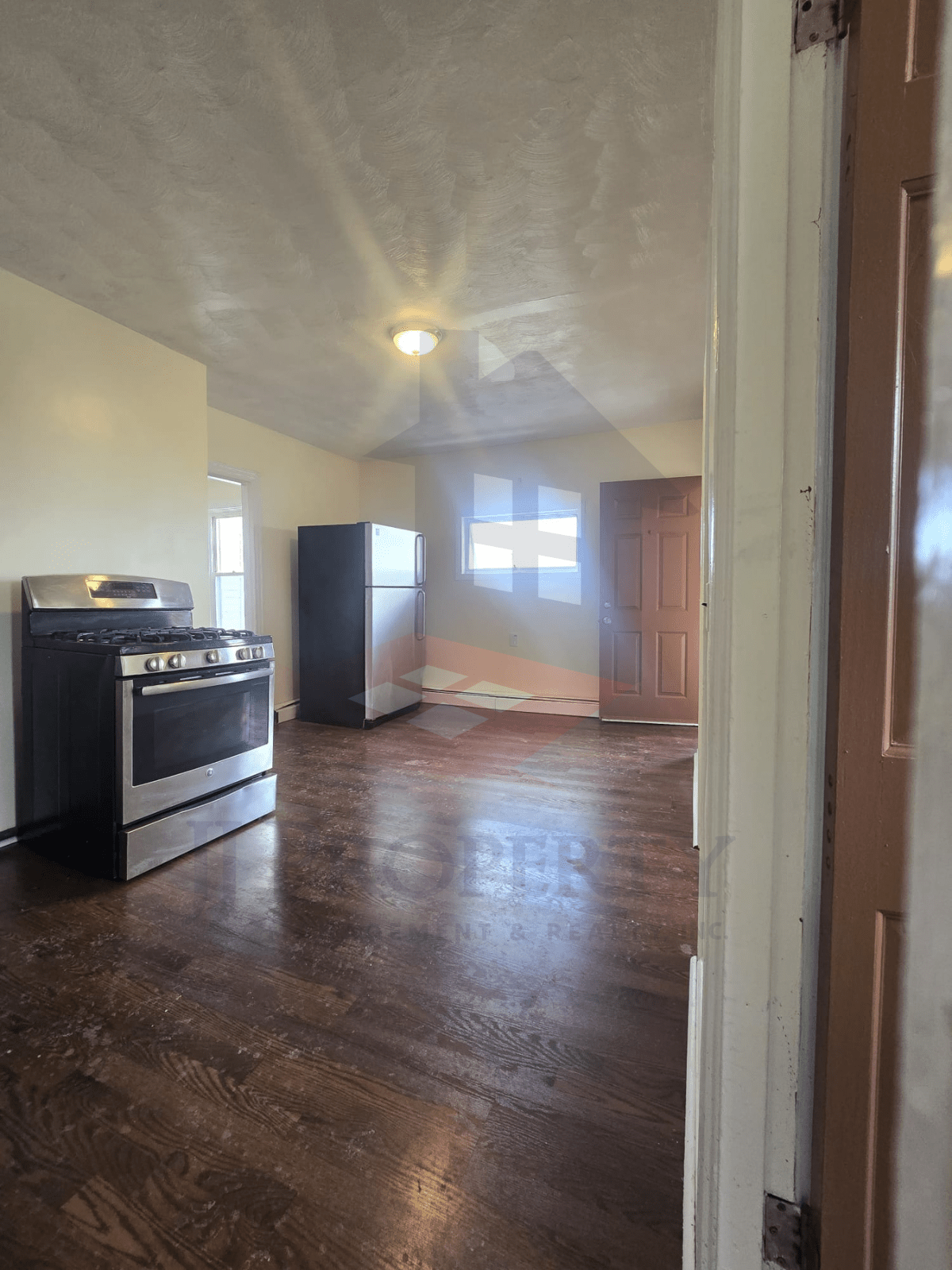 🏠 3-Bedroom Apartment – Third Floor