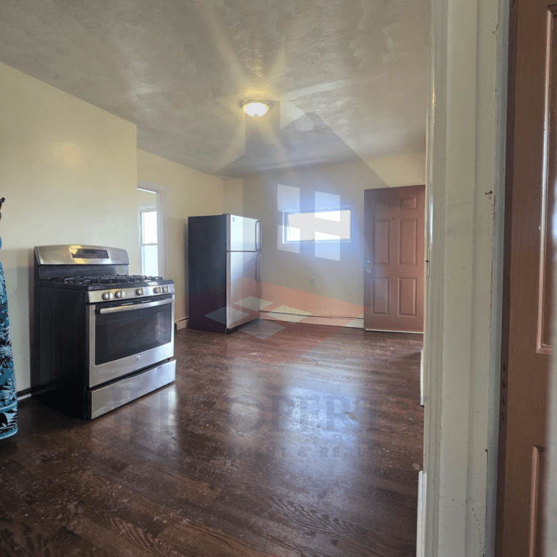🏠 3-Bedroom Apartment – Third Floor