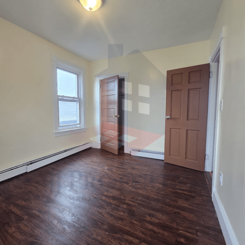 🏠 3-Bedroom Apartment – Third Floor