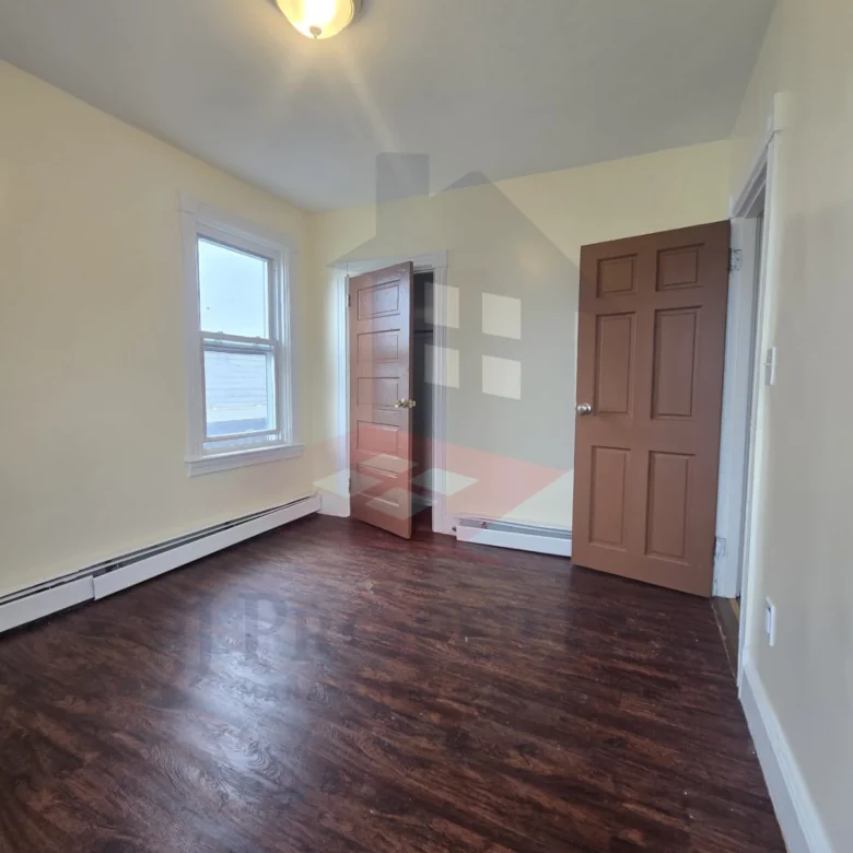 🏠 3-Bedroom Apartment – Third Floor