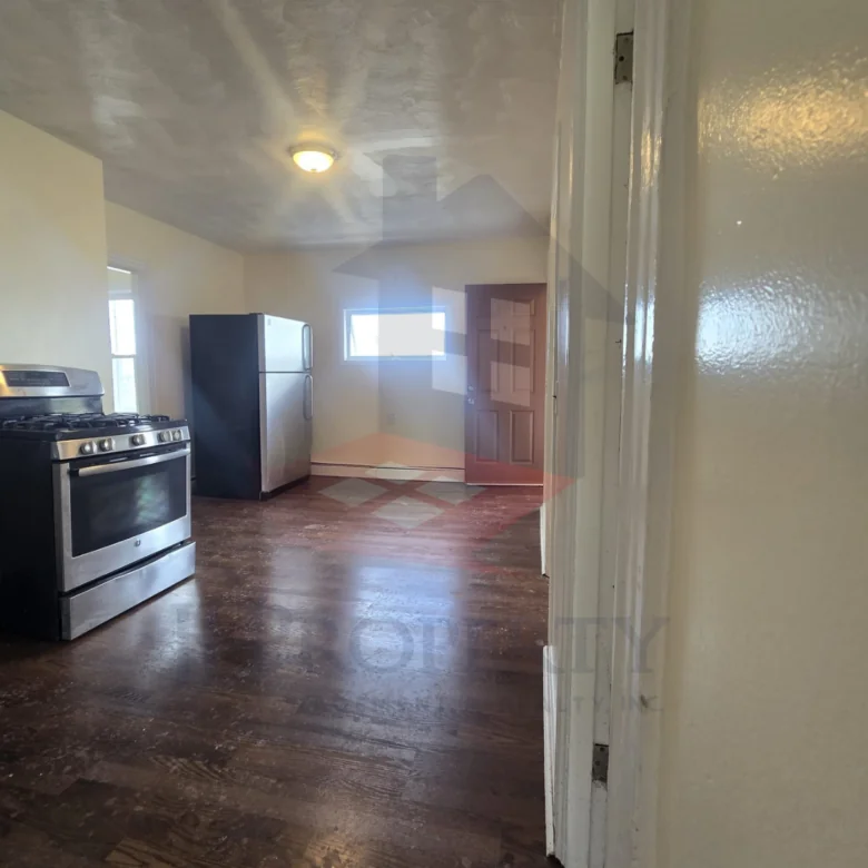 🏠 3-Bedroom Apartment – Third Floor