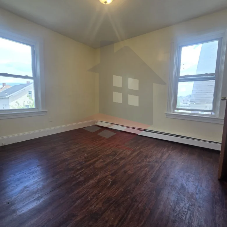 🏠 3-Bedroom Apartment – Third Floor
