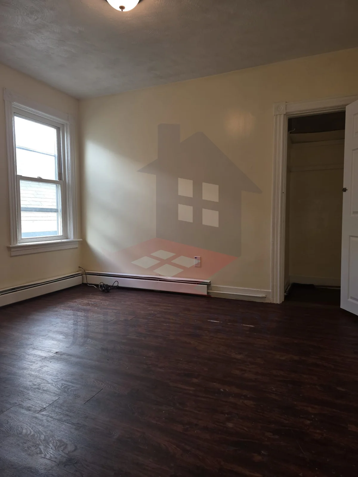 LOGO+PROPERTY PIC HORIZONTAL (49) π 3-Bedroom Apartment β Third Floor