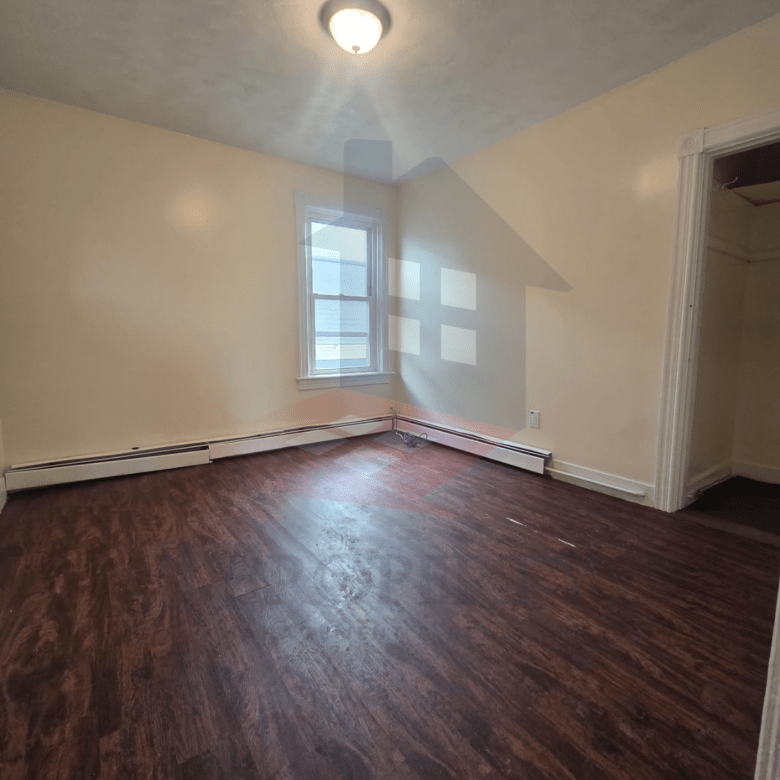 🏠 3-Bedroom Apartment – Third Floor