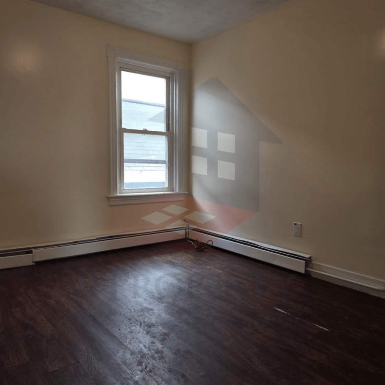 🏠 3-Bedroom Apartment – Third Floor