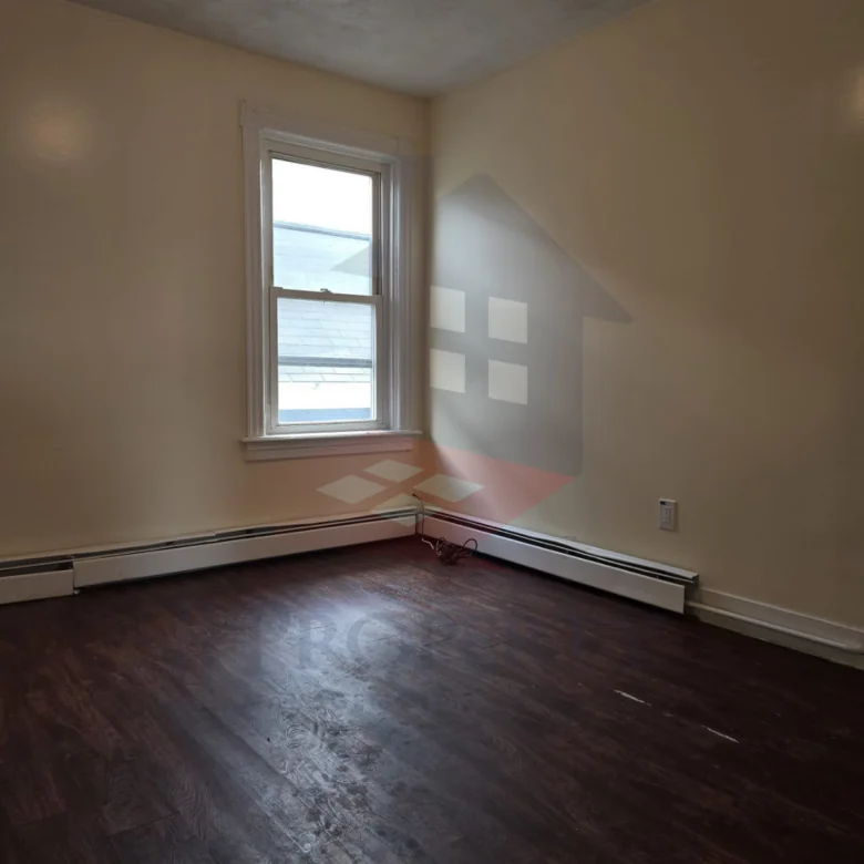 🏠 3-Bedroom Apartment – Third Floor