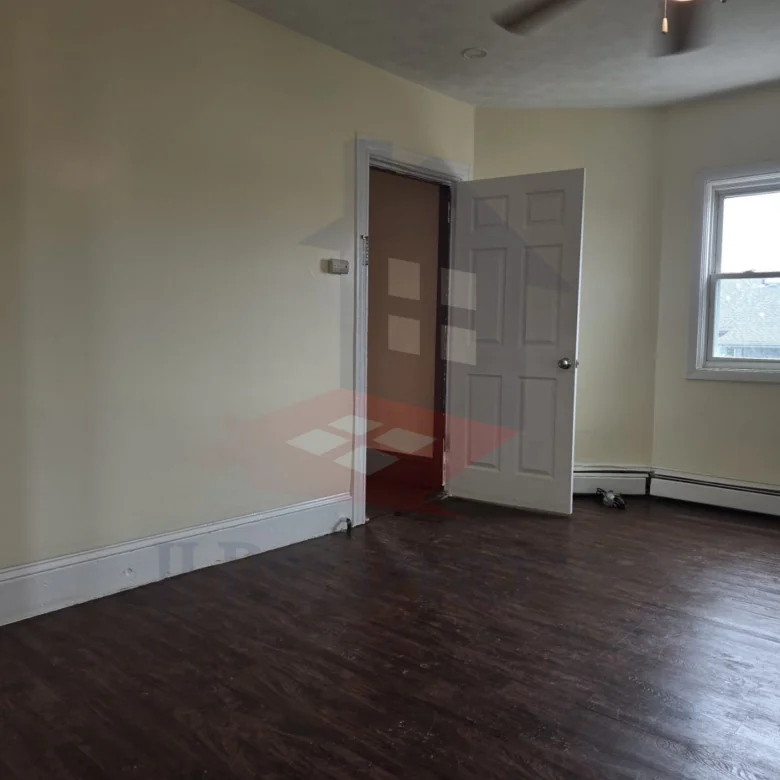 🏠 3-Bedroom Apartment – Third Floor