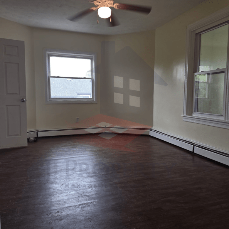 🏠 3-Bedroom Apartment – Third Floor