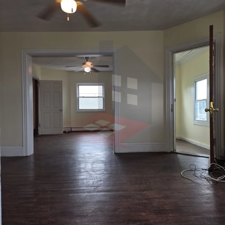🏠 3-Bedroom Apartment – Third Floor
