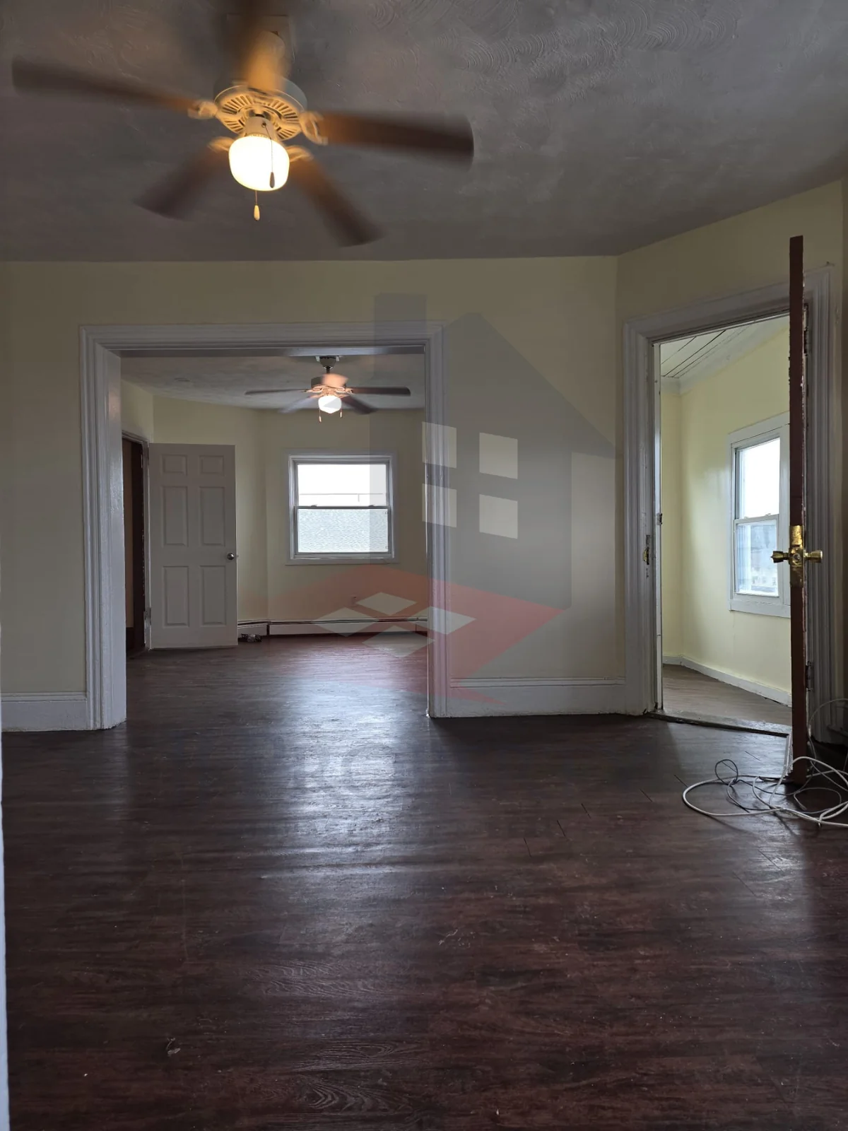 LOGO+PROPERTY PIC HORIZONTAL (55) π 3-Bedroom Apartment β Third Floor