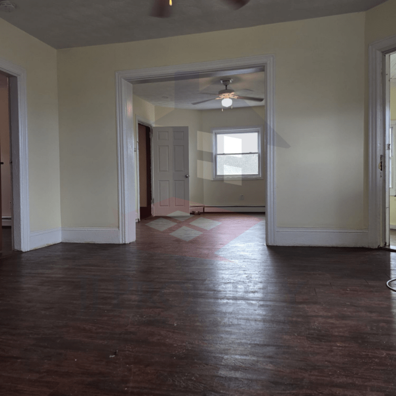 🏠 3-Bedroom Apartment – Third Floor