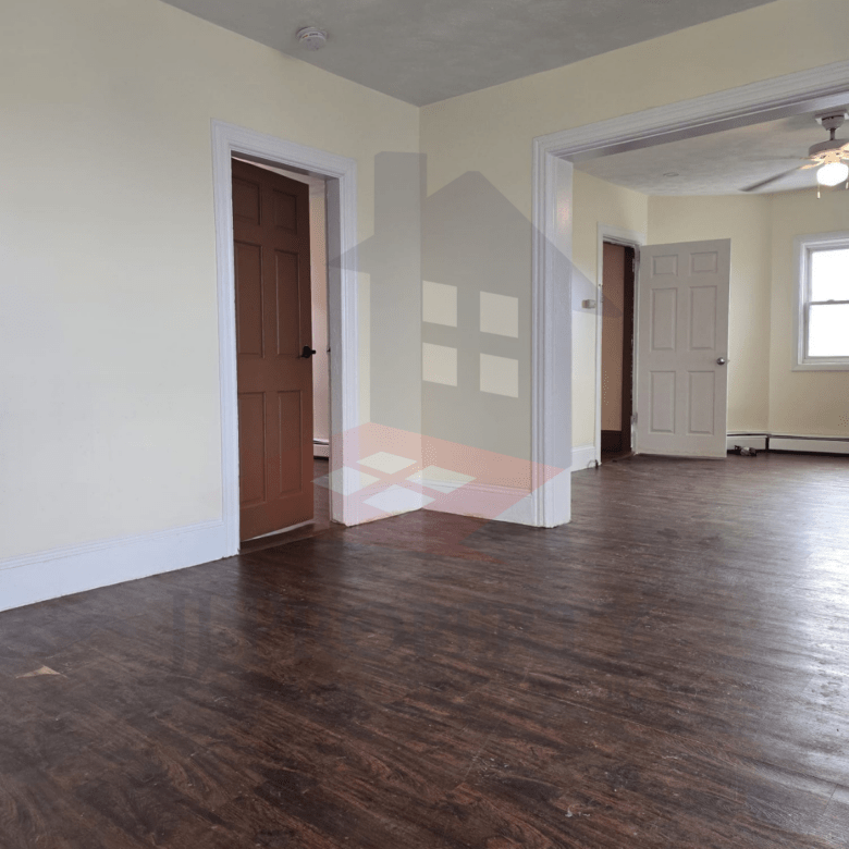 🏠 3-Bedroom Apartment – Third Floor