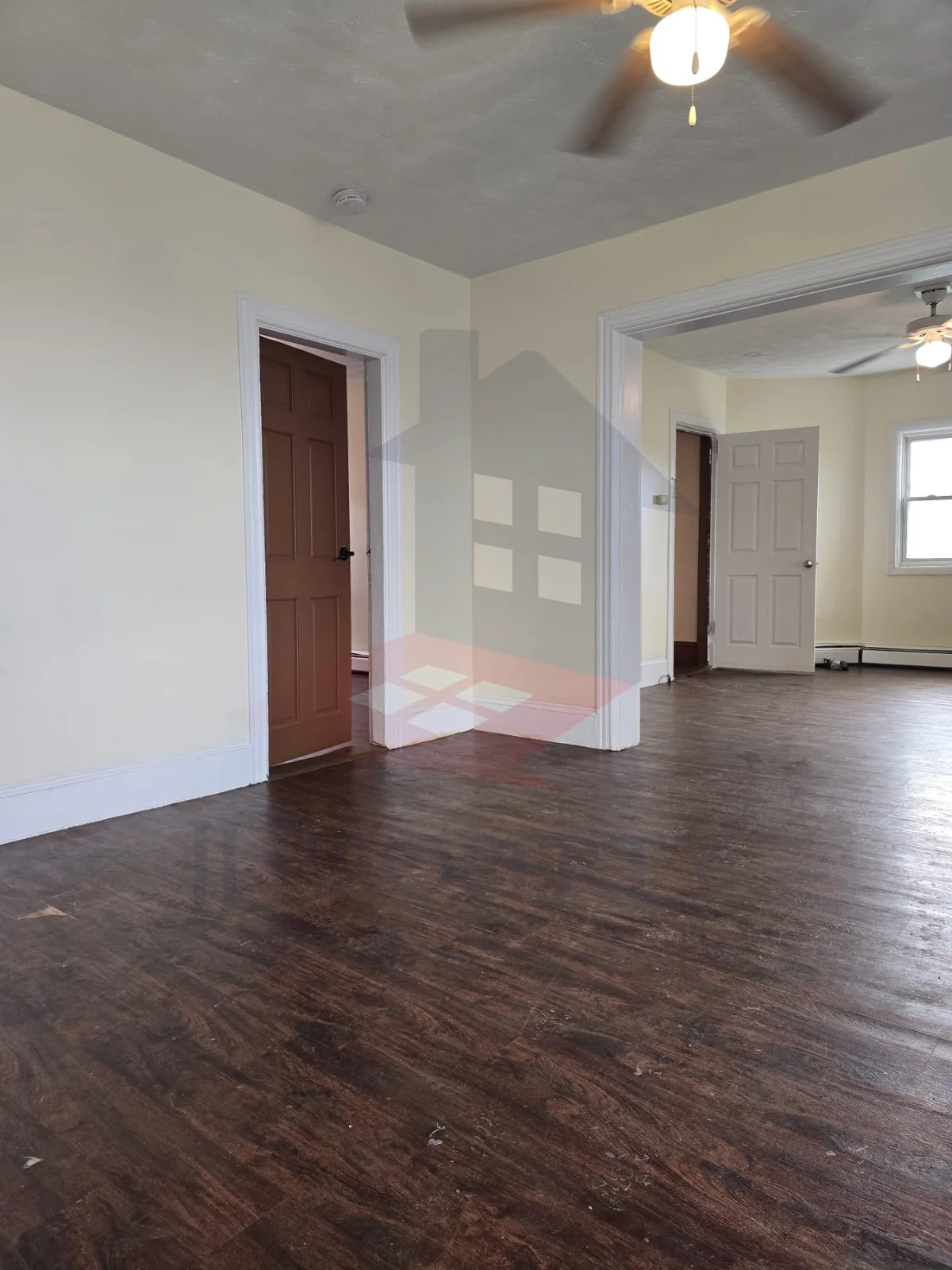 LOGO+PROPERTY PIC HORIZONTAL (57) π 3-Bedroom Apartment β Third Floor