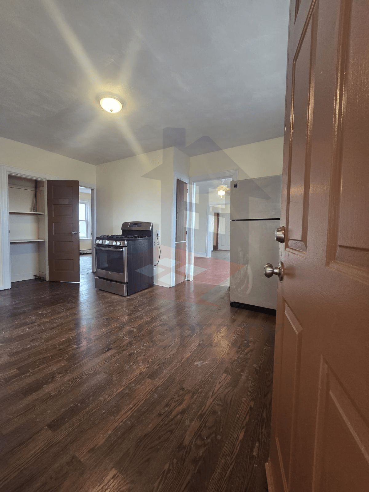 🏠 3-Bedroom Apartment – Third Floor