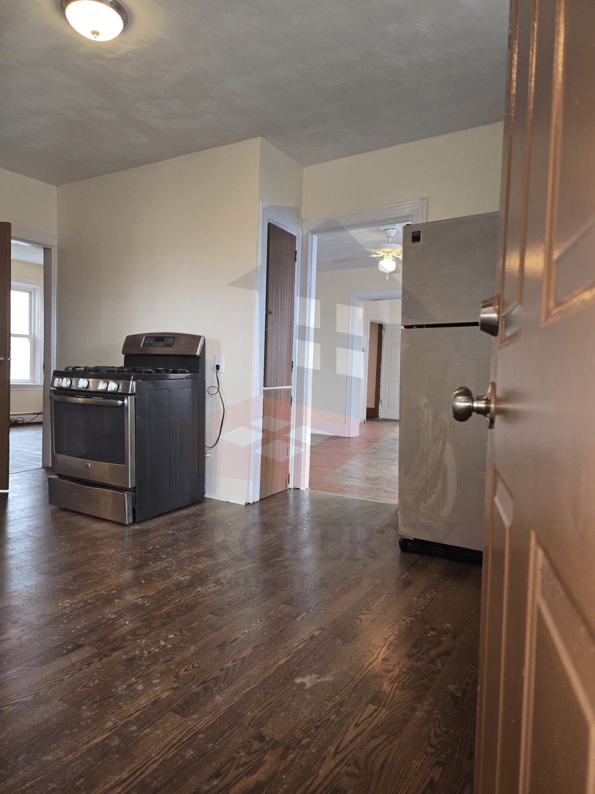 🏠 3-Bedroom Apartment – Third Floor