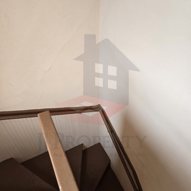 🏠 3-Bedroom Apartment – Third Floor