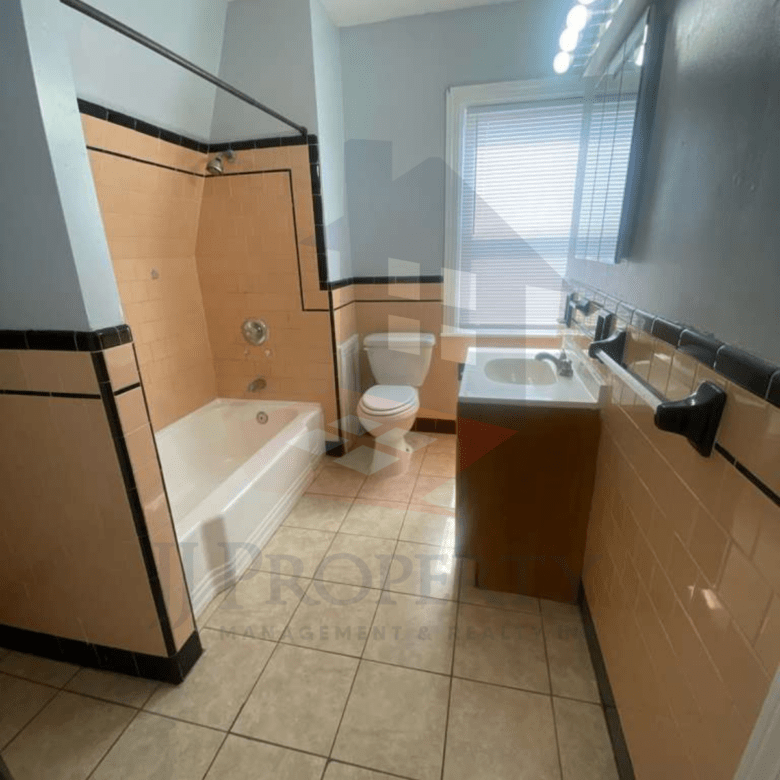 2-Bedroom Apartment w/ Utilities Included – 3rd Floor