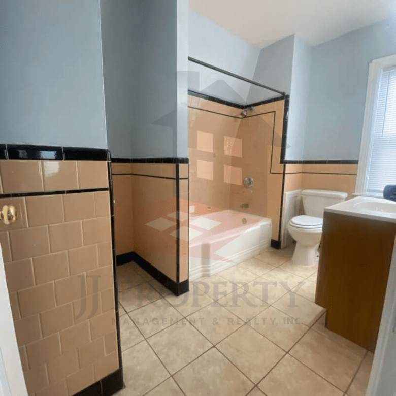 2-Bedroom Apartment w/ Utilities Included – 3rd Floor