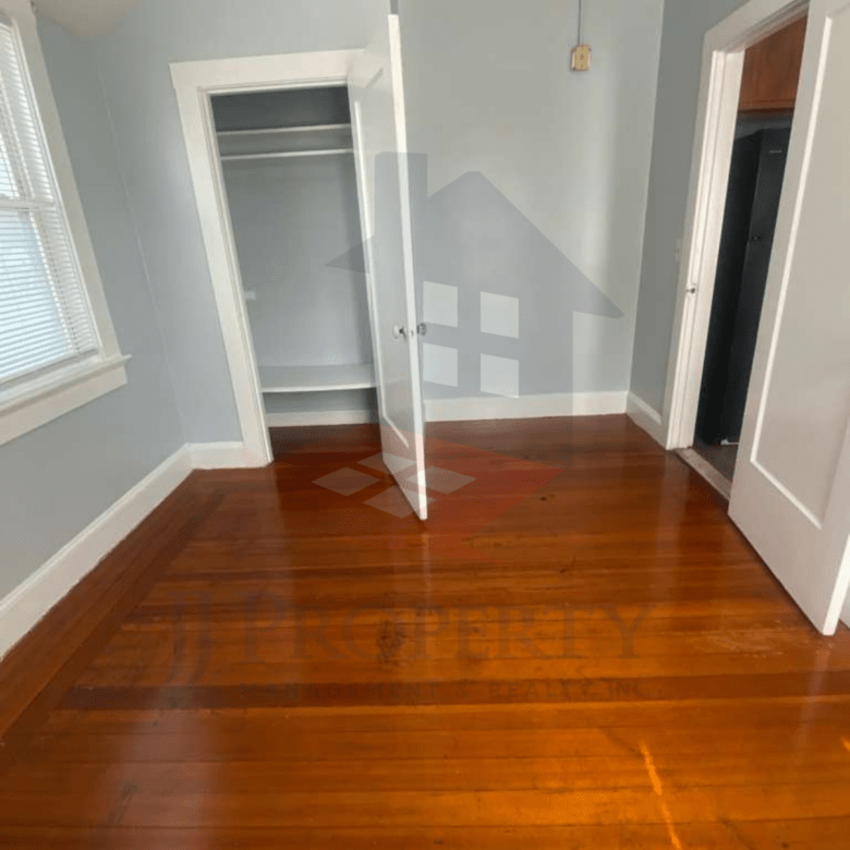 2-Bedroom Apartment w/ Utilities Included – 3rd Floor