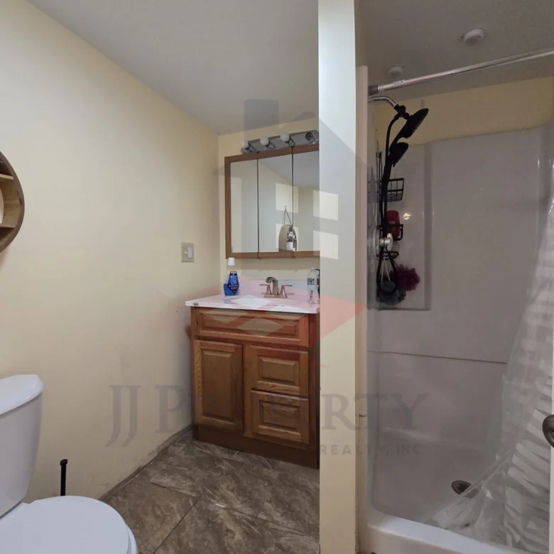 🏡 Stunning Single-Family Home | 💰 $450,000
