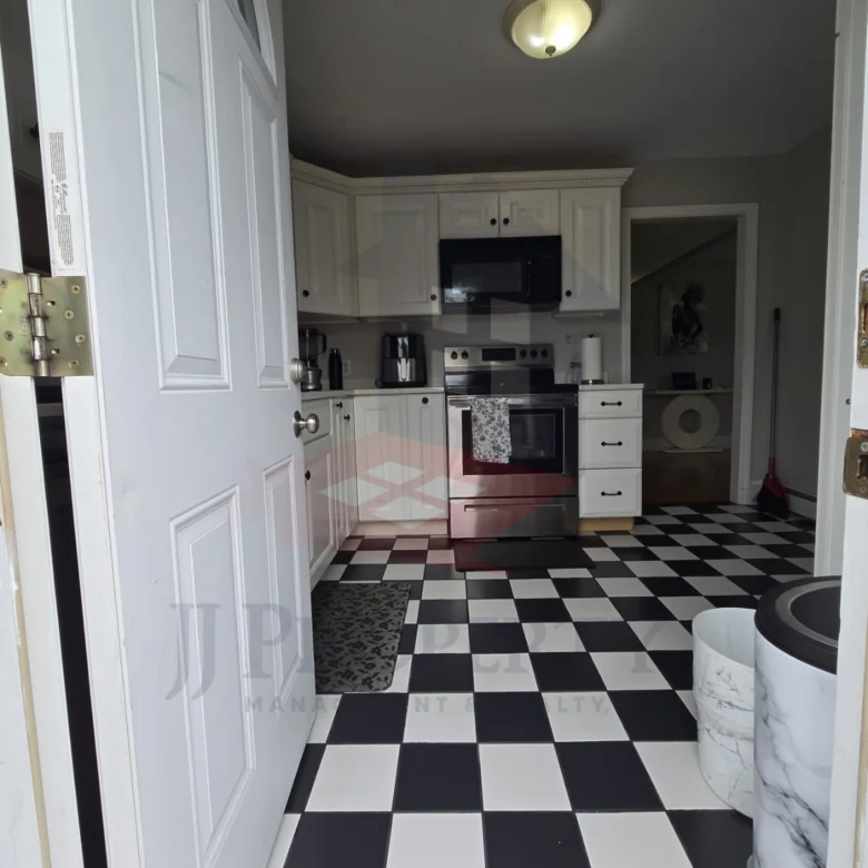 🏡 Stunning Single-Family Home | 💰 $450,000